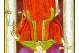 塔罗牌正义逆位事业财运发展如何？正义逆位事业财富结果