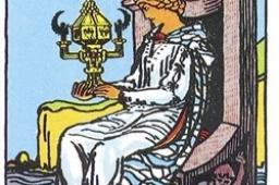 圣杯皇后正位他想复合吗？圣杯皇后正位复合有望吗？