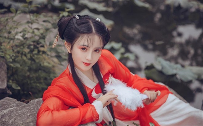 4月底这些星座会和前任复合